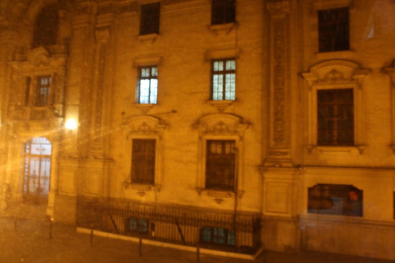 Main Square Appartement